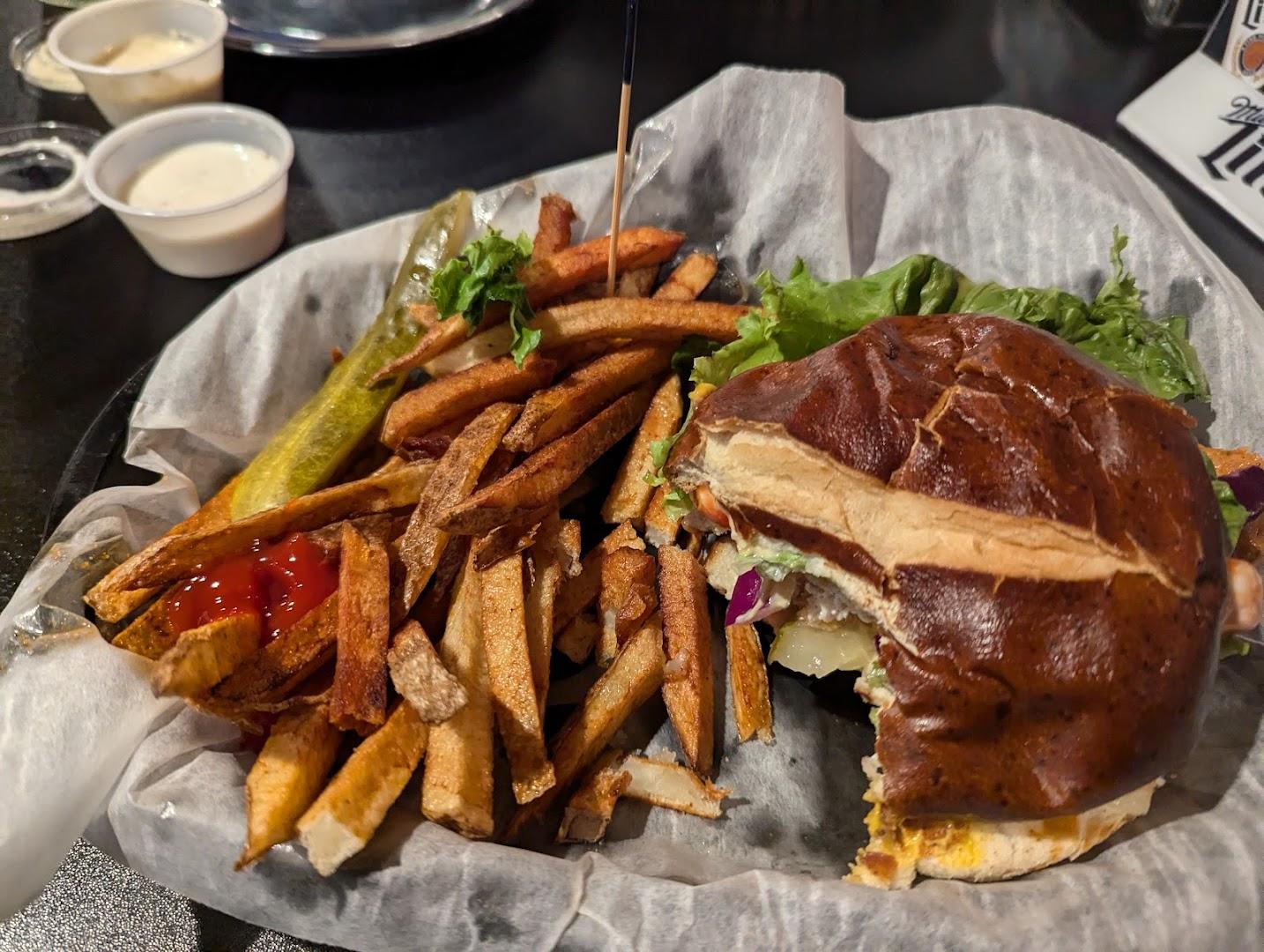 Smoke-E's Bar & Grill